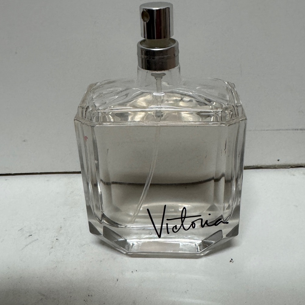 Victoria’s Secret Victoria Eau De Parfum 3.4 OZ